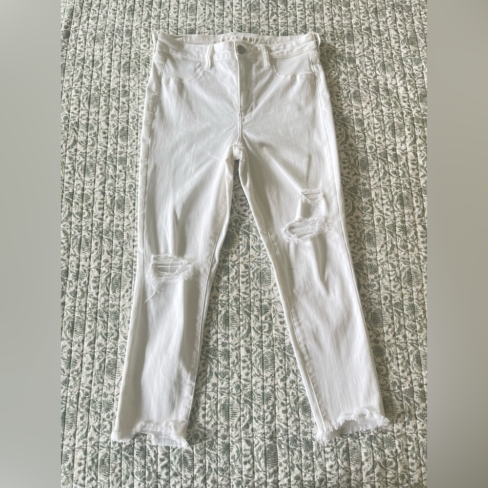 American Eagle White Hi-Rise Distressed Jegging Crop Jeans